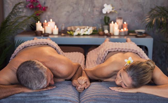 Couple enjoing a massage together.